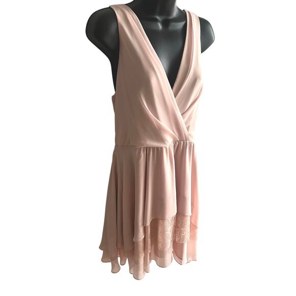 NWT BCBGeneration Powder Pink Dress Balletcore Romantic Coquette Size 10 Girly - Picture 2 of 8